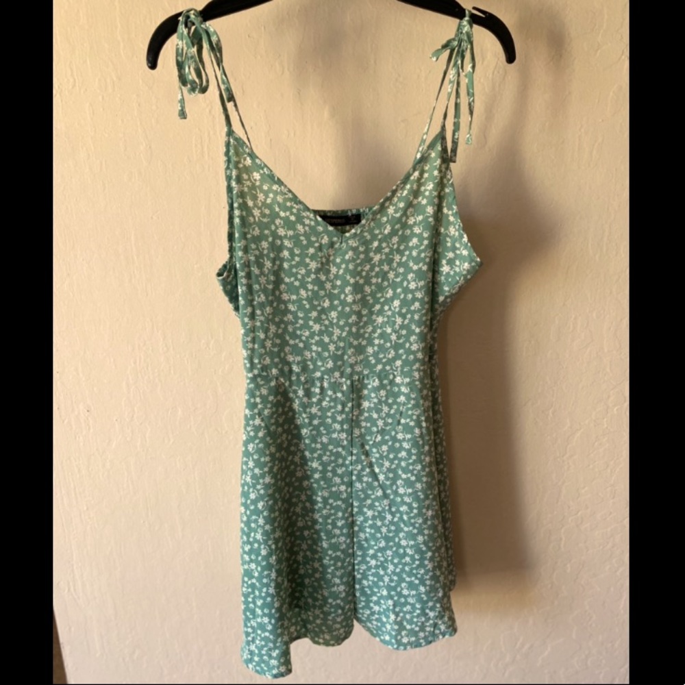 ✨ ✨ ‼️ LAST CHANCE! (To be donated)  ‼️ ✨ HESPERUS Pastel Green Floral Romper 💚